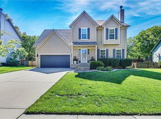 15250 S Acuff Ln, Olathe, KS 66062