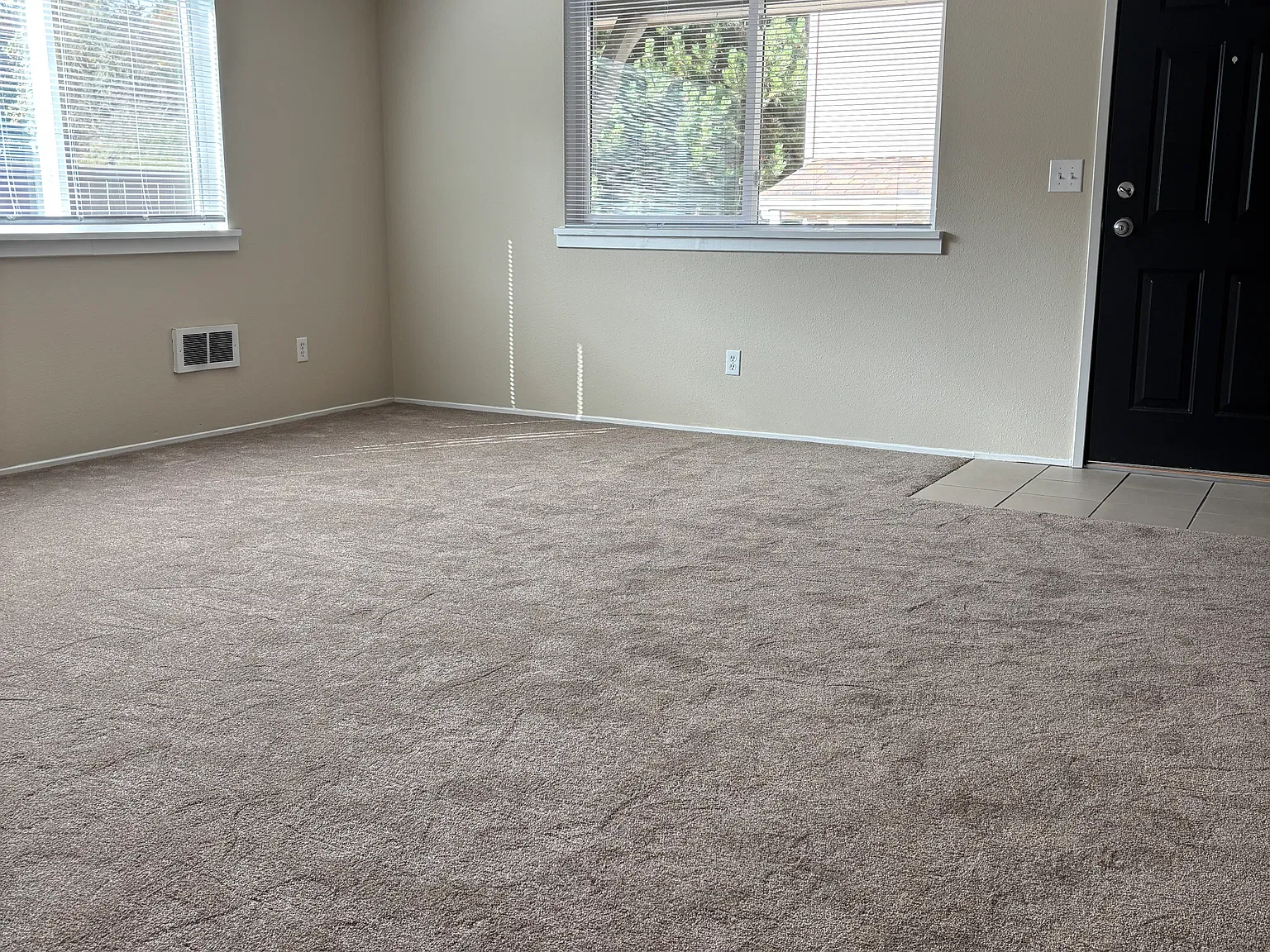 2 bed, 950 sqft, $1,700 — Photo 2
