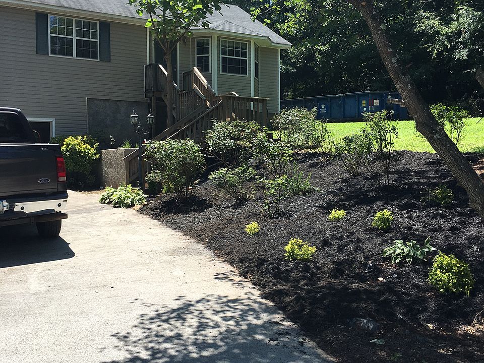 2nd image of 34 Parkwood Cir NE