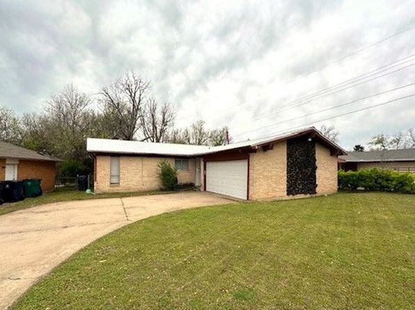 705 Woodland Way