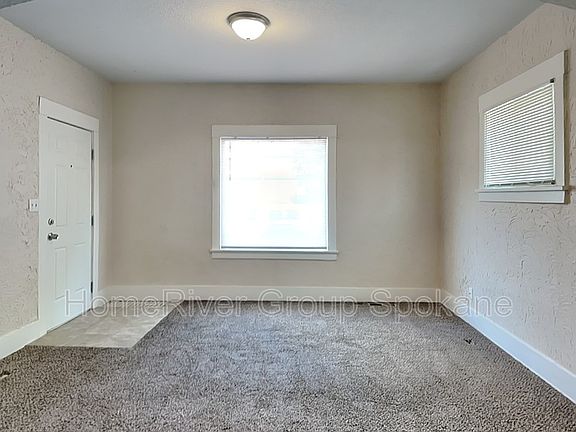 2nd image of 207 W Knox Ave #1
