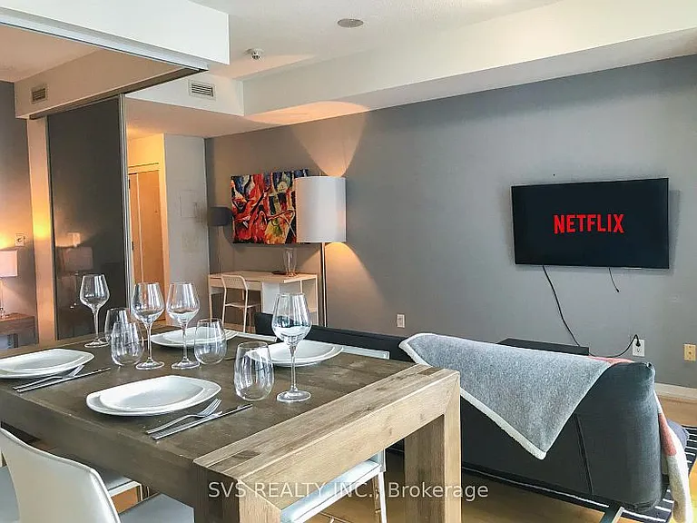 65 Bremner Blvd #2411 — Photo 16