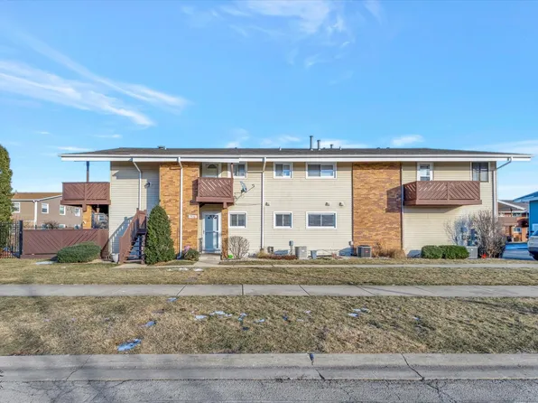 7936 164th Ct #250, Tinley Park, IL 60477