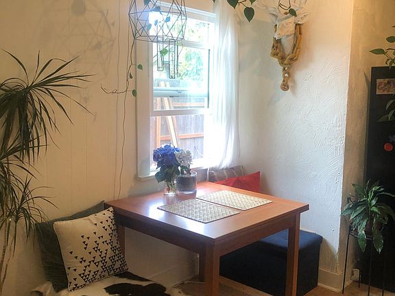 Dining nook
