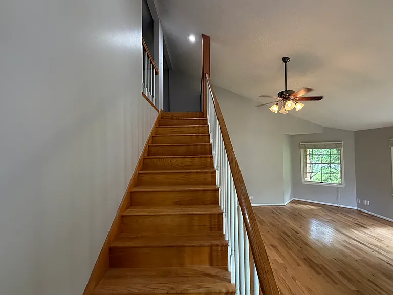 175 Highland Cir — Photo 4