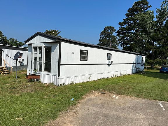 3rd image of 150 Sherwood Pl Lot 4