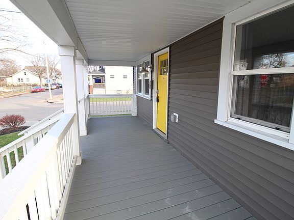 3rd image of 991 Bellows Ave