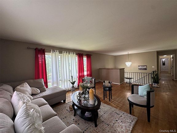 4th image of 45 Clover Hill Drive