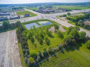 36520 East VALLEY ROAD, Oconomowoc, WI