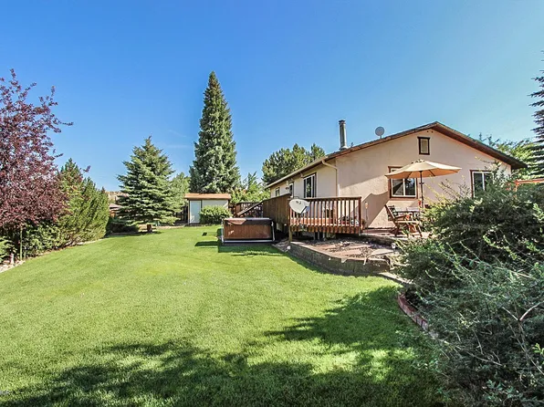 301 10th St, Kremmling, CO 80459