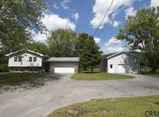 943 Saratoga Rd, Wilton, NY 12831