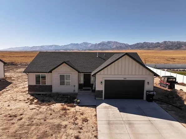 352 S Amber Field Dr, Grantsville, UT 84029