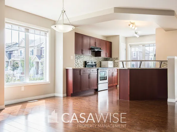 1623 Towne Centre Blvd NW #44, Edmonton, AB T6R 0S3