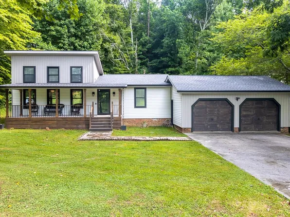 178 Hackberry Dr, Dalton, GA 30720