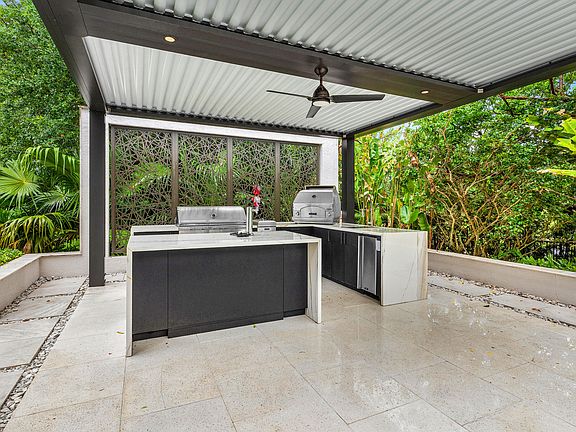 3rd image of 9460 Spiderlilly Court