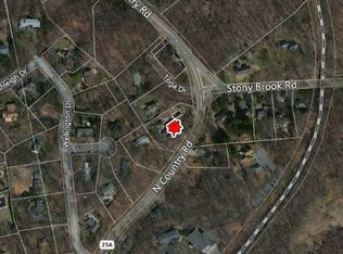 1275 N Country Rd, Stony Brook, NY 11790