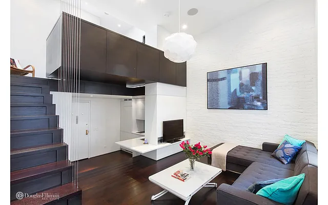 Sold by Douglas Elliman | media 10