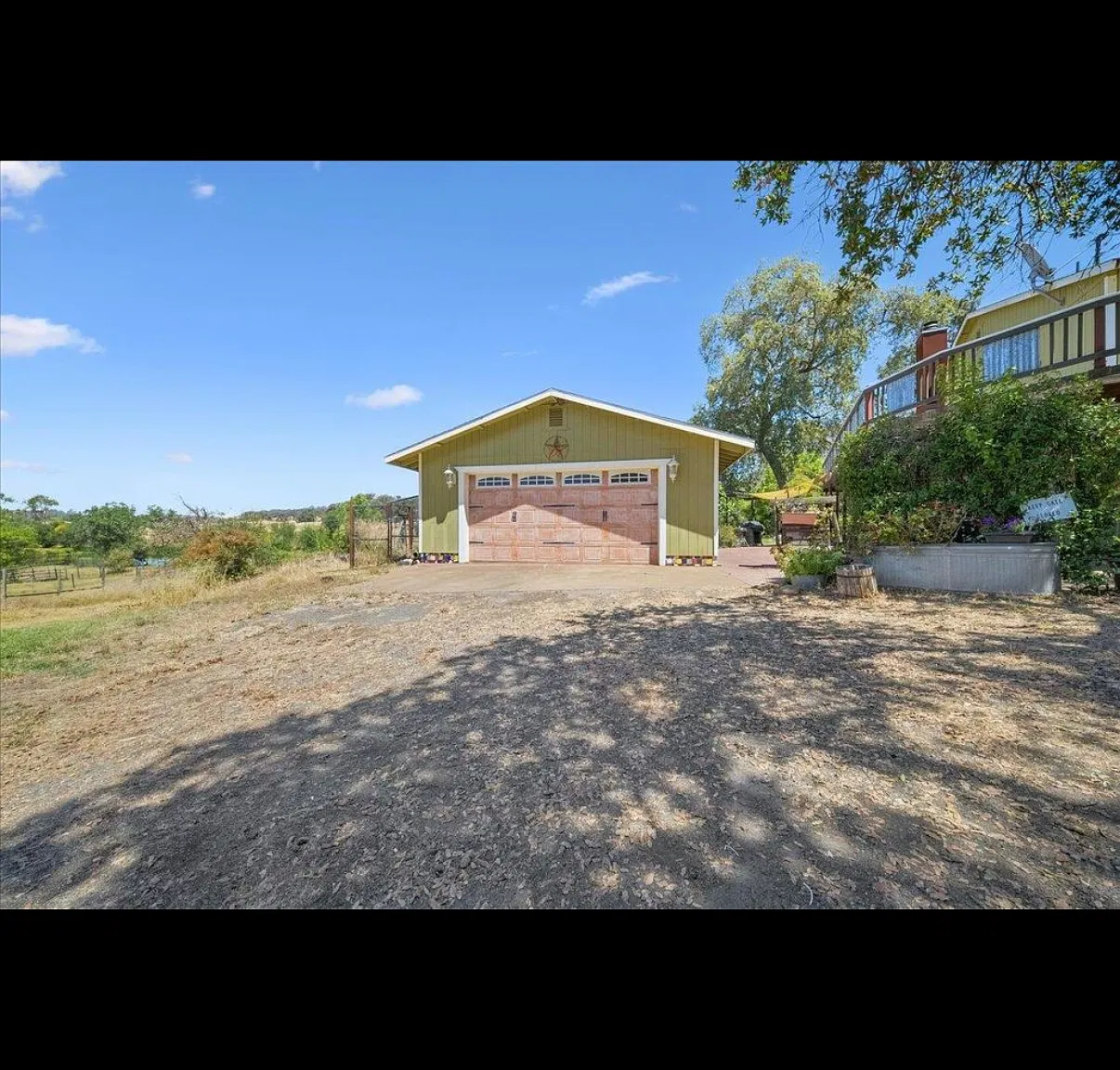 4 bed, 3500 sqft, $3,950 — Photo 2
