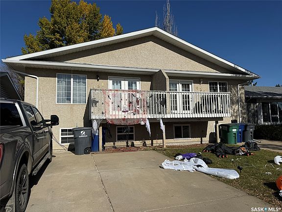 2nd image of 634-636 Pendygrasse Road