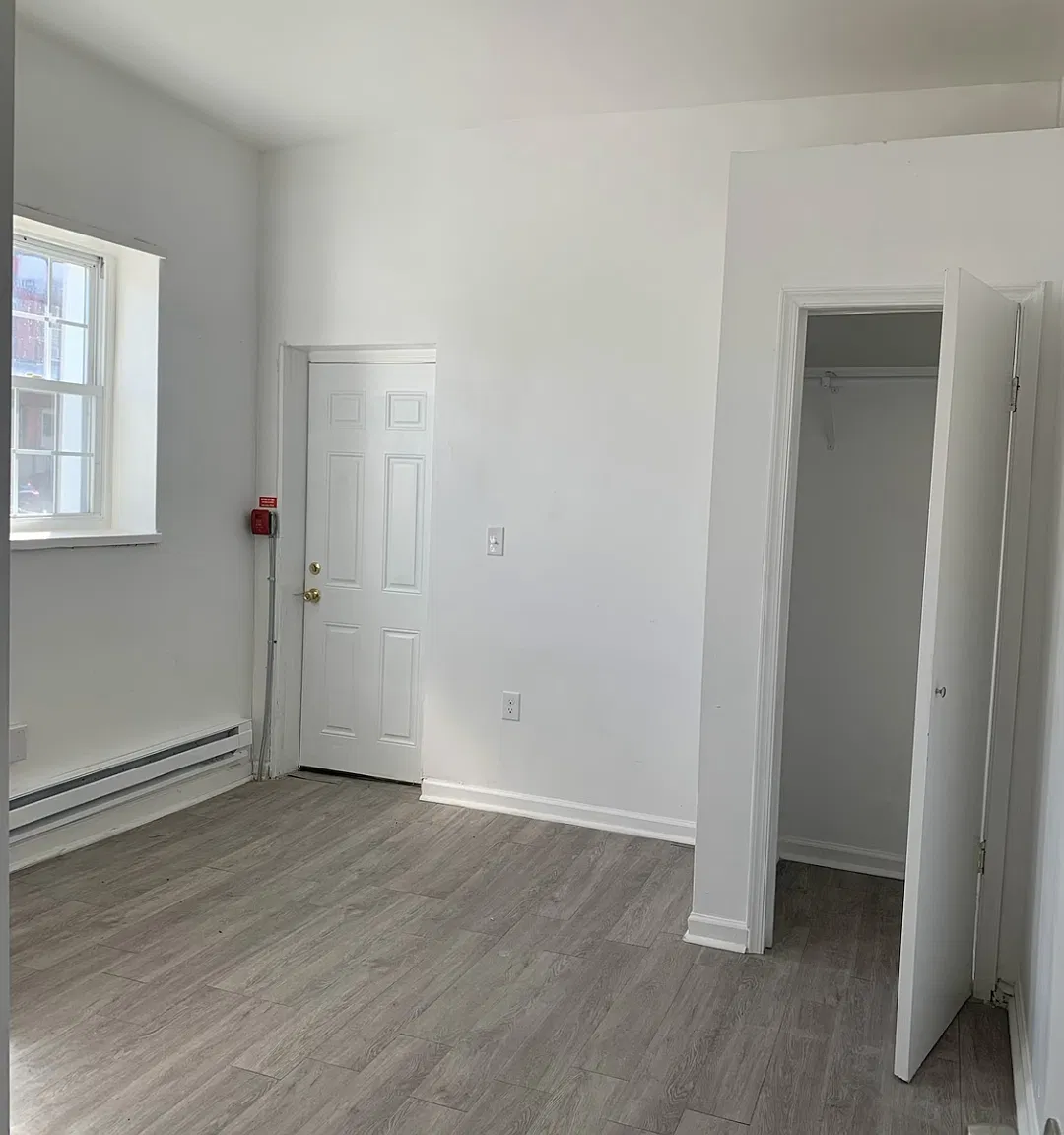 2 bed, 729 sqft, $1,450 — Photo 3