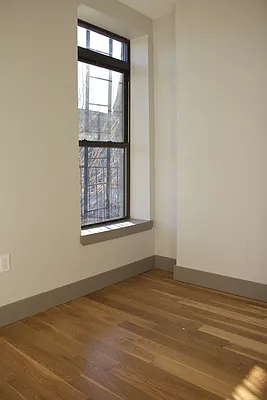 Rented by Nooklyn NYC LLC | media 71