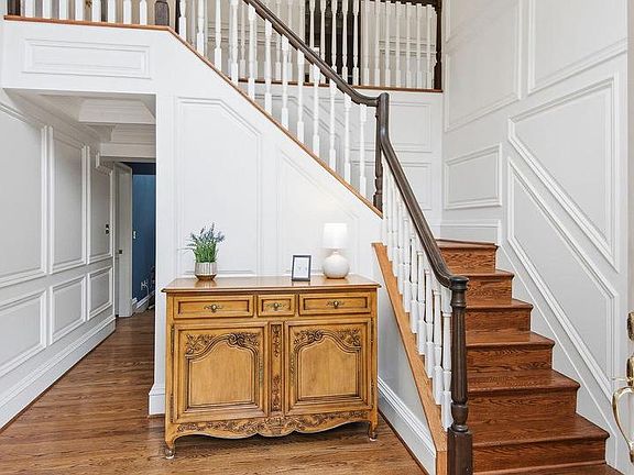 2nd image of 1210 Cameo Ct