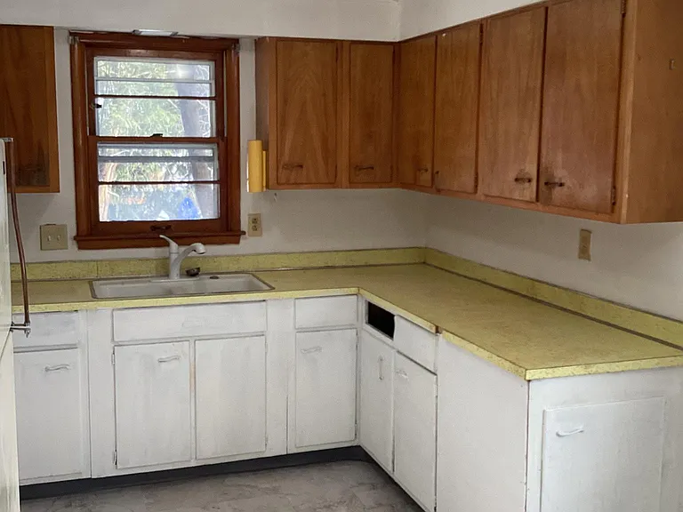 108 Rosewood Dr — Photo 7