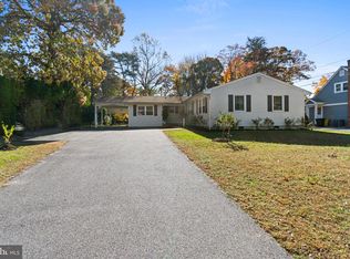 9 Robinson Rd, Severna Park, MD 21146