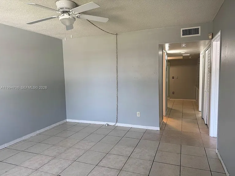 5440 SW 38th Ct #0 — Photo 12