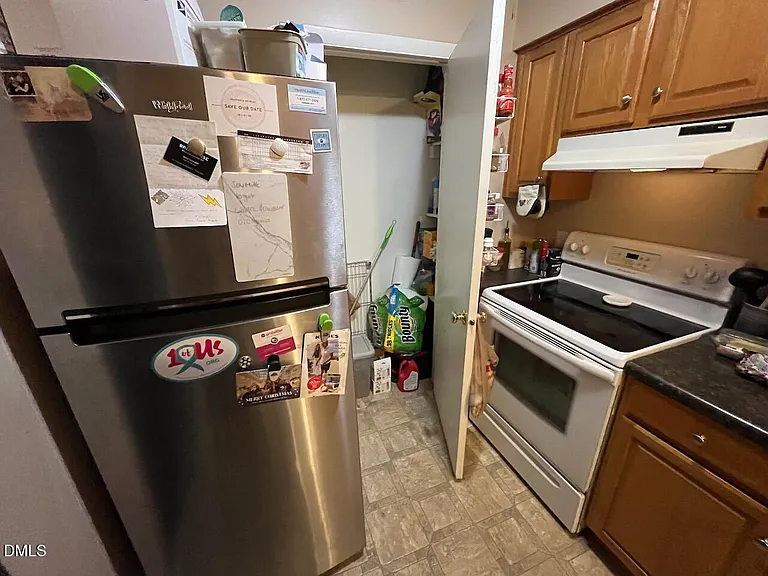1022 Sandlin Pl #J — Photo 7