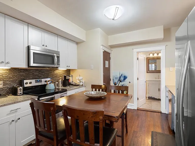 6136 Delmar Blvd — Photo 6