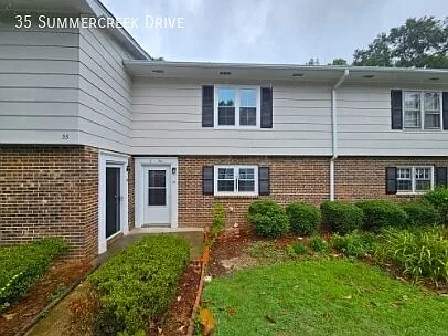 35 Summercreek Dr
