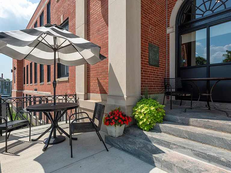 The Grad Luxury Apartments — Photo 27
