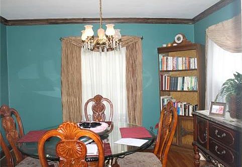 3rd image of 7043 Paseo Blvd