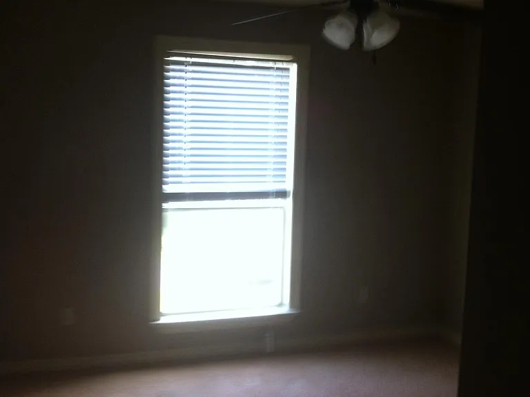6220 W Desoto St — Photo 16