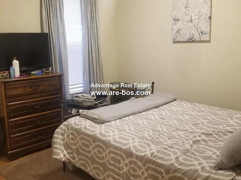 121 Webster Ave #3 — Photo 5