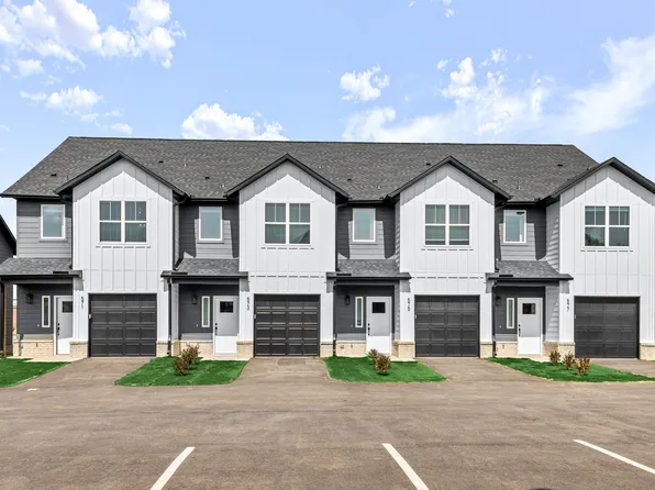 575 W Pickens Rd, Pea Ridge, AR 72751