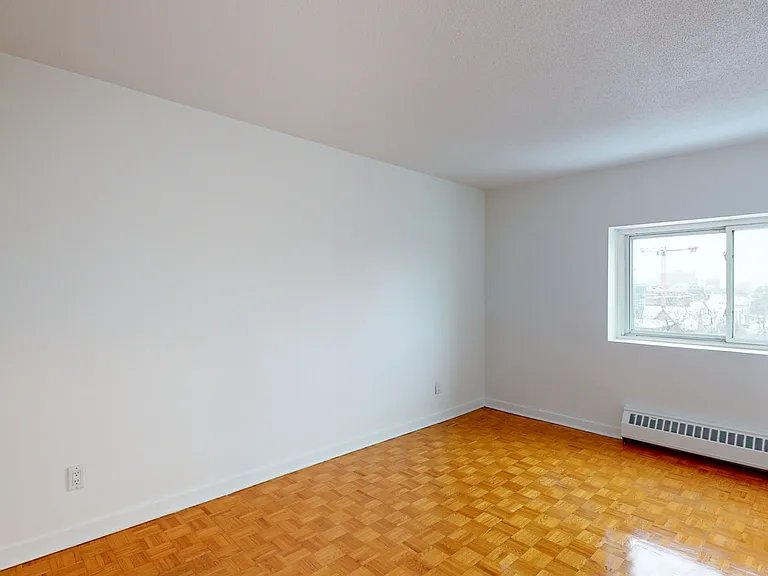 60 Daly Ave — Photo 36