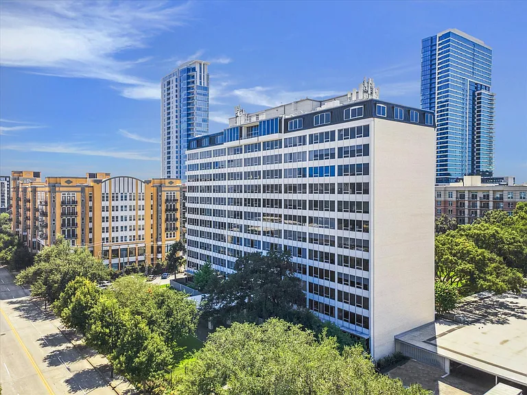 2701 Westheimer Rd #8B — Photo 22