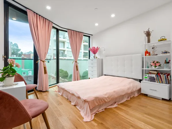 205 Freeman Street image 14 of 23