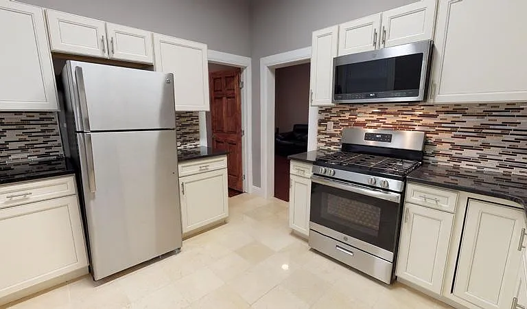 315 S Beech St #4 — Photo 6
