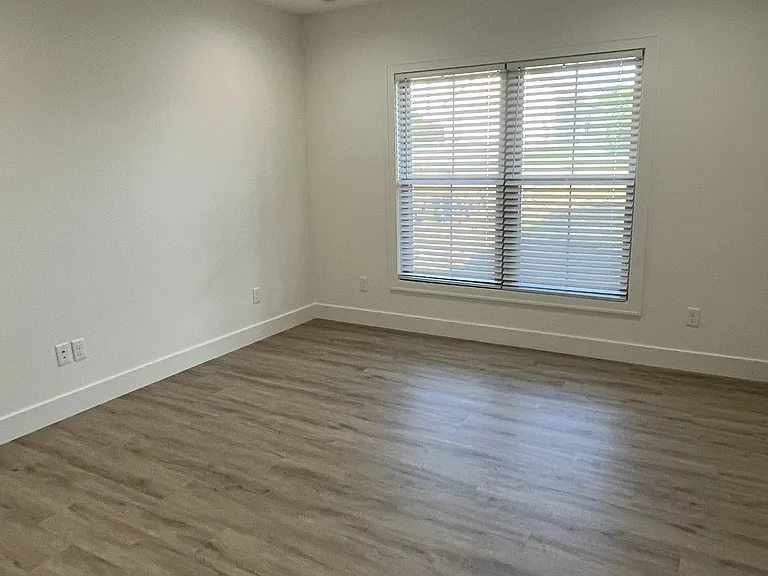 1337 Indian Pkwy #1 — Photo 12