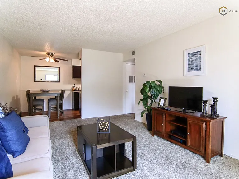 Union Point Apartments — Photo 37