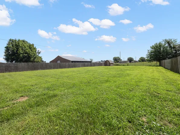725 S Primrose Rd, Lowell, AR 72745