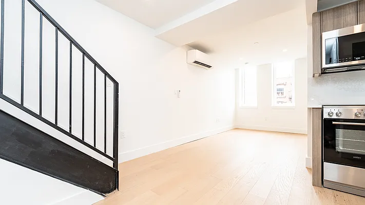 Rented by Nooklyn NYC LLC | media 45