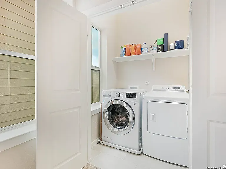 3831 Harry Wurzbach Rd #21 — Photo 28