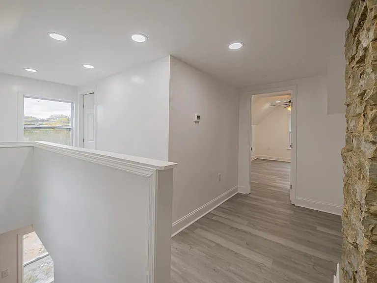 830 Market St — Photo 21