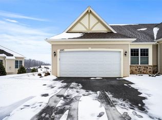 1083 Chapelhill Dr, Victor, NY 14564