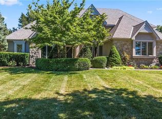 16785 S Highland Ridge Dr, Belton, MO 64012