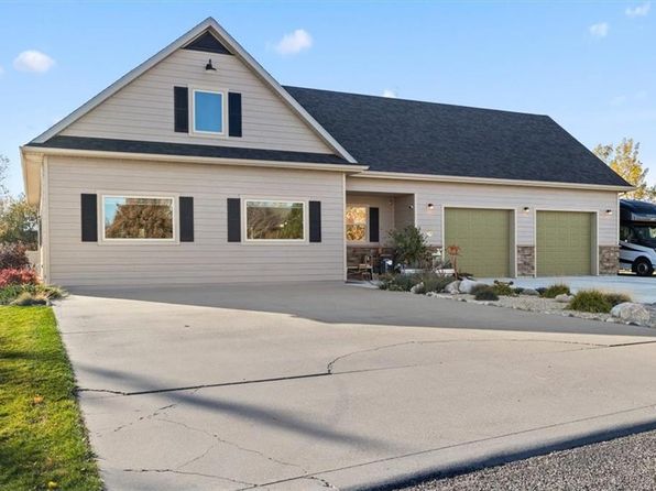 7040 Lakeshore Dr, Billings, MT 59106